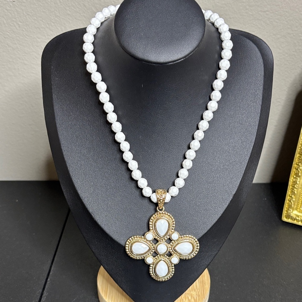 Erica Lyons Gold and White Pendant Beaded Statement Necklace